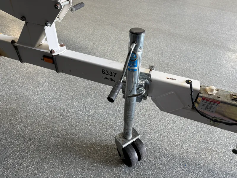 Slide: The Image of Sea Ray 220 SUNDECK 2003 - 115