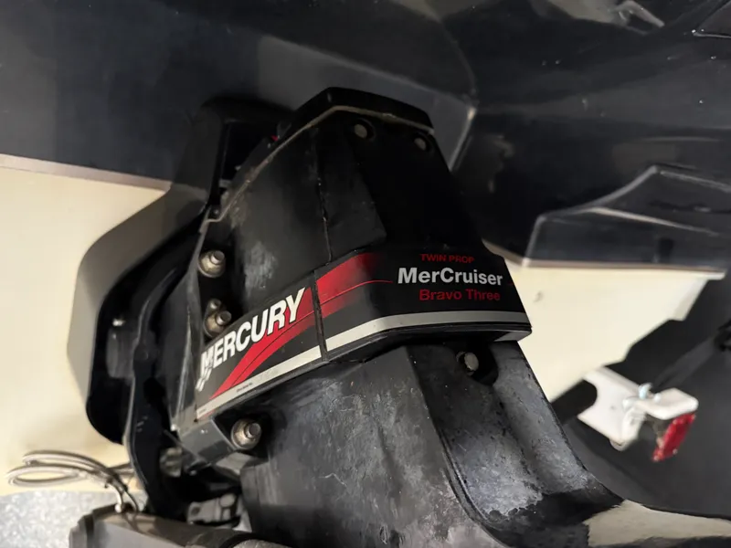 Slide: The Image of Sea Ray 220 SUNDECK 2003 - 17