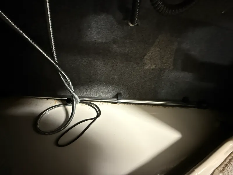 Slide: The Image of Sea Ray 220 SUNDECK 2003 - 34