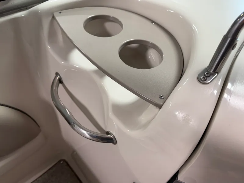 Slide: The Image of Sea Ray 220 SUNDECK 2003 - 56