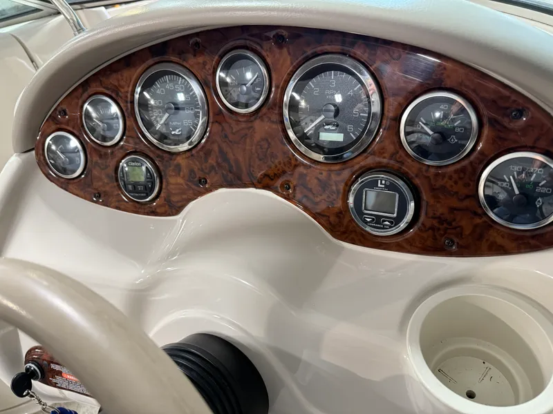 Slide: The Image of Sea Ray 220 SUNDECK 2003 - 73