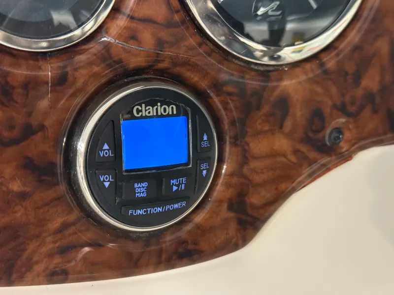 Slide: The Image of Sea Ray 220 SUNDECK 2003 - 78