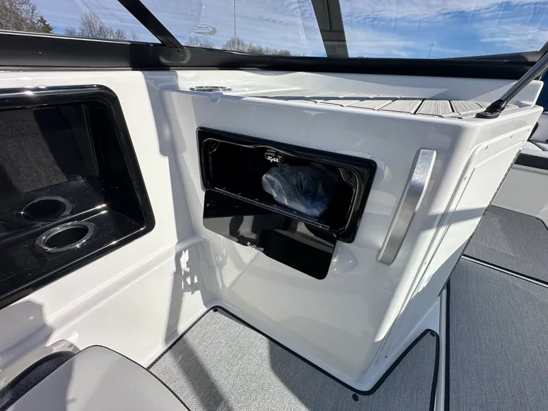 Slide: The Image of Yamaha SX195 2026 - 11