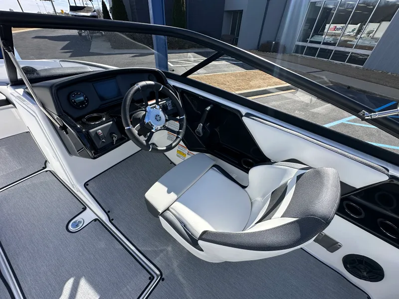 Slide: The Image of Yamaha SX195 2026 - 15