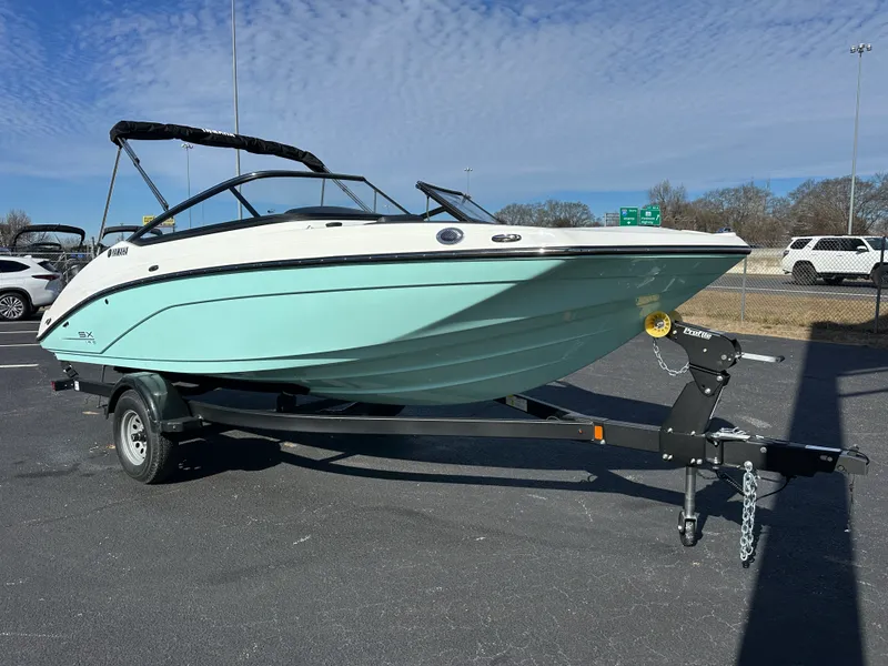 Slide: The Image of Yamaha SX195 2026 - 3