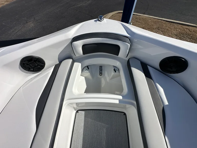 Slide: The Image of Yamaha SX195 2026 - 8