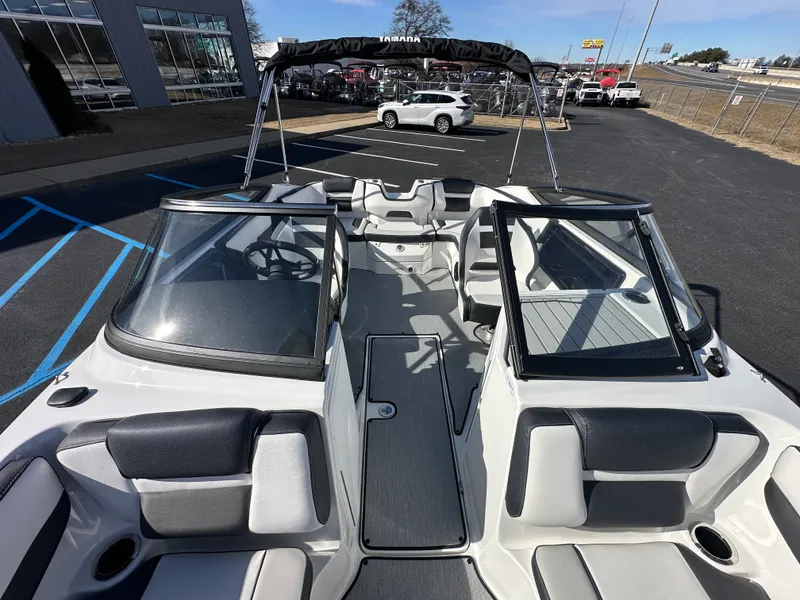 Slide: The Image of Yamaha SX195 2026 - 9