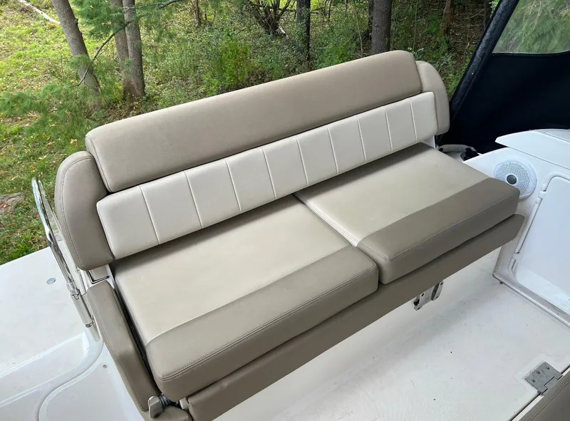 Slide: The Image of Regal 30 EXPRESS 2013 - 8