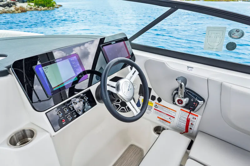 Slide: The Image of Sea Ray SDX 250 Outboard 2026 - 62