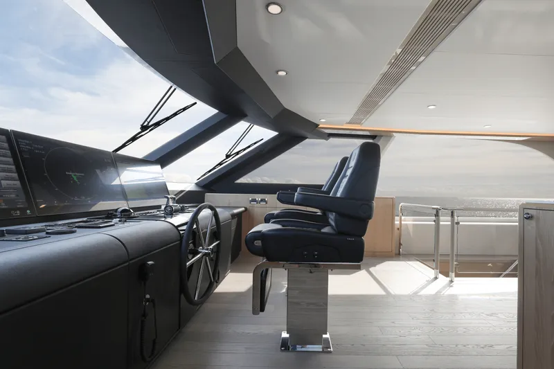 Slide: The Image of Ocean Alexander 28L 2025 - 14