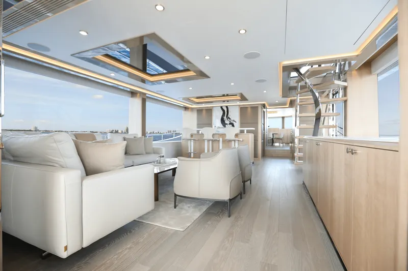 Slide: The Image of Ocean Alexander 28L 2025 - 18