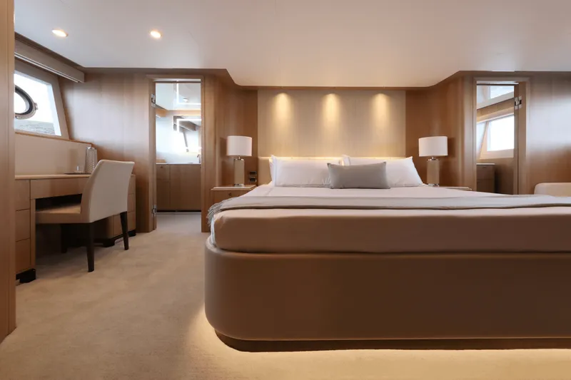 Slide: The Image of Ocean Alexander 28L 2025 - 27