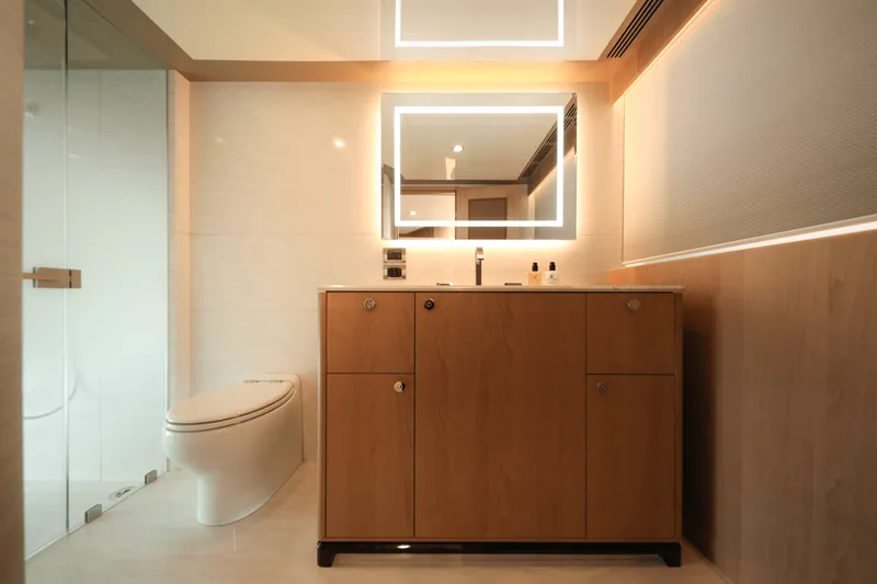 Slide: The Image of Ocean Alexander 28L 2025 - 33