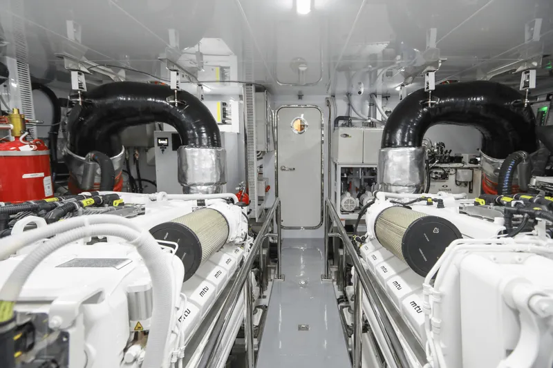 Slide: The Image of Ocean Alexander 28L 2025 - 43