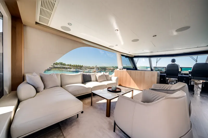 Slide: The Image of Ocean Alexander 28L 2025 - 55