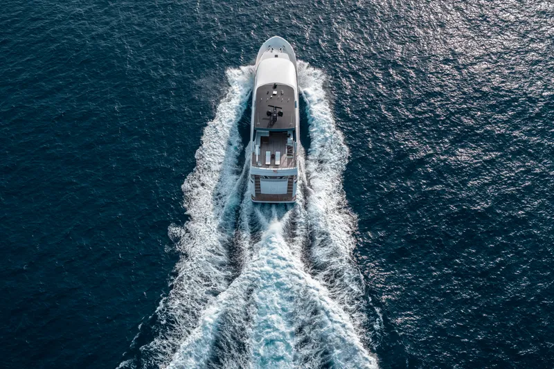 Slide: The Image of Ocean Alexander 28L 2025 - 6