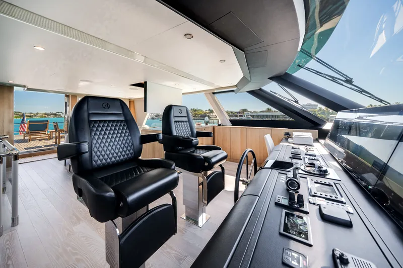 Slide: The Image of Ocean Alexander 28L 2025 - 62