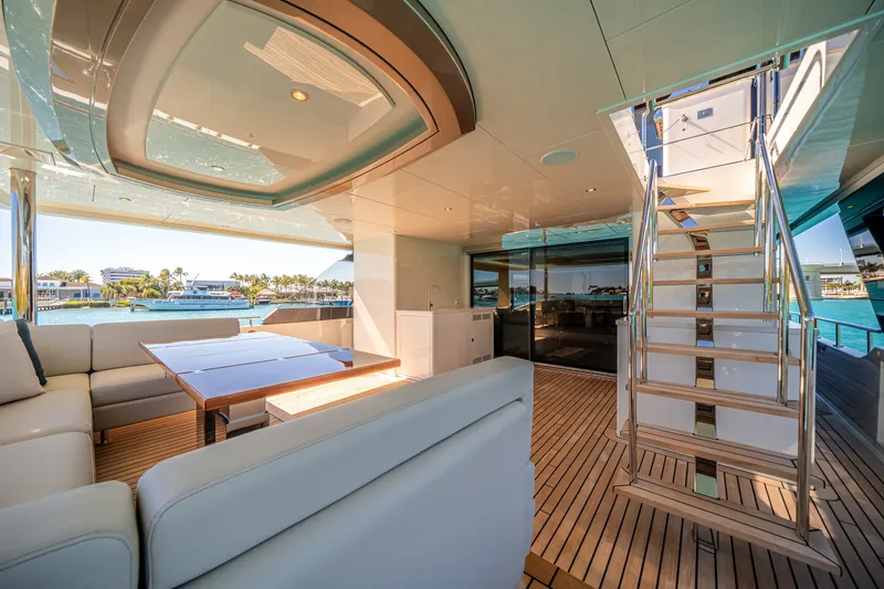 Slide: The Image of Ocean Alexander 28L 2025 - 75