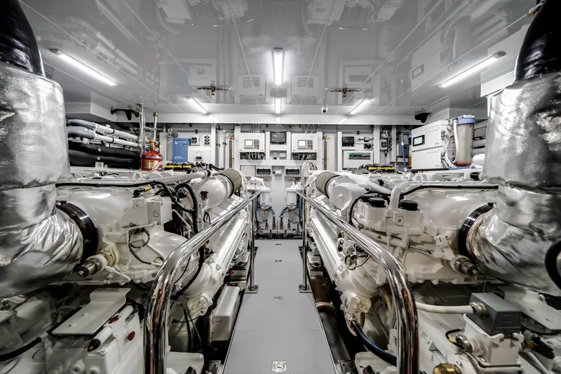 Slide: The Image of Ocean Alexander 28L 2025 - 78