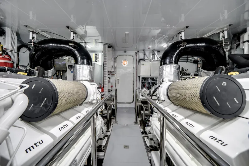 Slide: The Image of Ocean Alexander 28L 2025 - 86