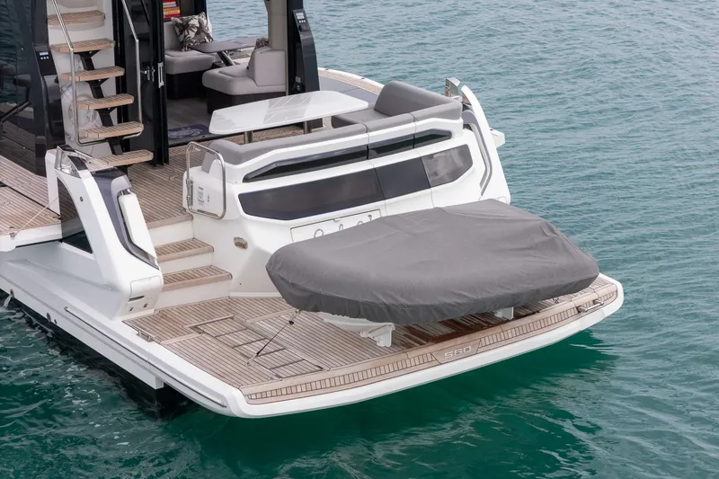 Slide: The Image of Galeon 560 FLY 2025 - 3