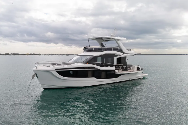 Slide: The Image of Galeon 560 FLY 2025 - 79