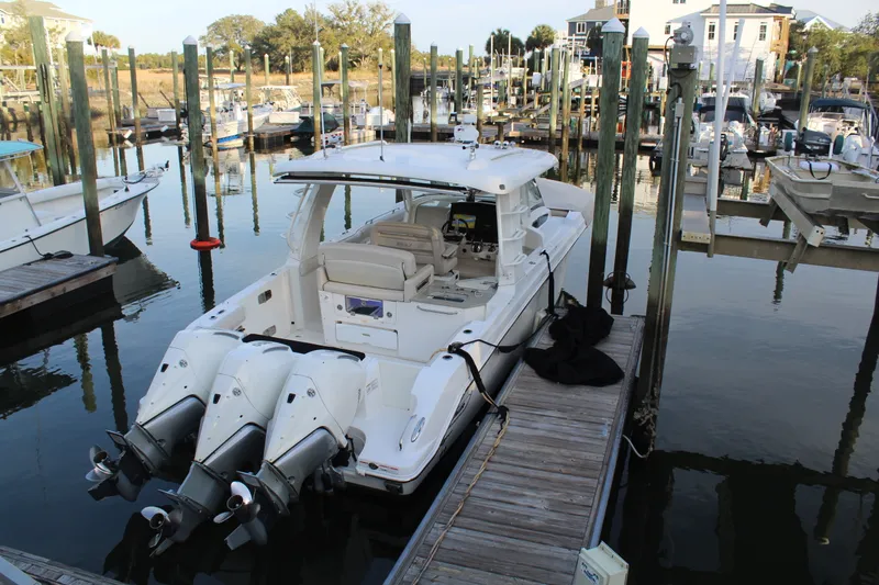 Slide: The Image of Boston Whaler 350 REALM 2021 - 23