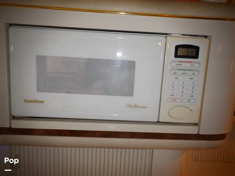 Slide: The Image of Sea Ray 330 Sundancer 1997 - 15810114