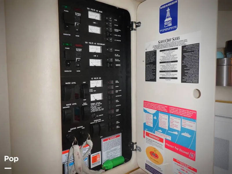 Slide: The Image of Sea Ray 330 Sundancer 1997 - 15810116