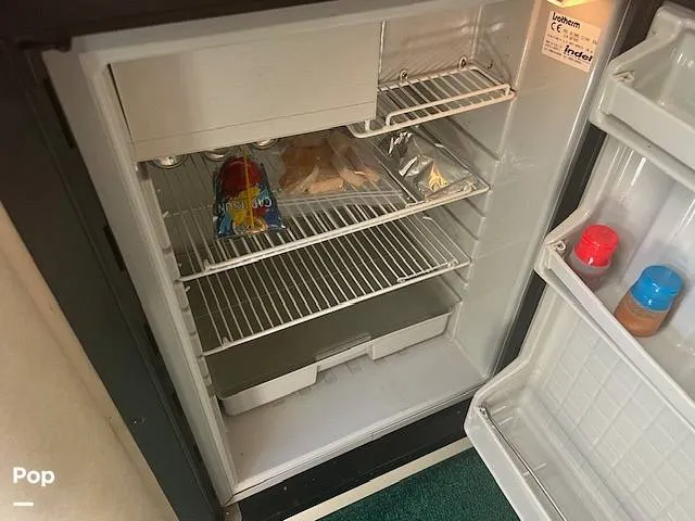 Slide: The Image of Sea Ray 330 Sundancer 1997 - 15726957