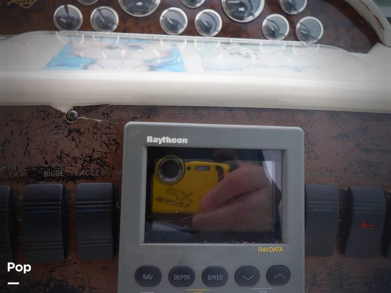 Slide: The Image of Sea Ray 330 Sundancer 1997 - 15810094