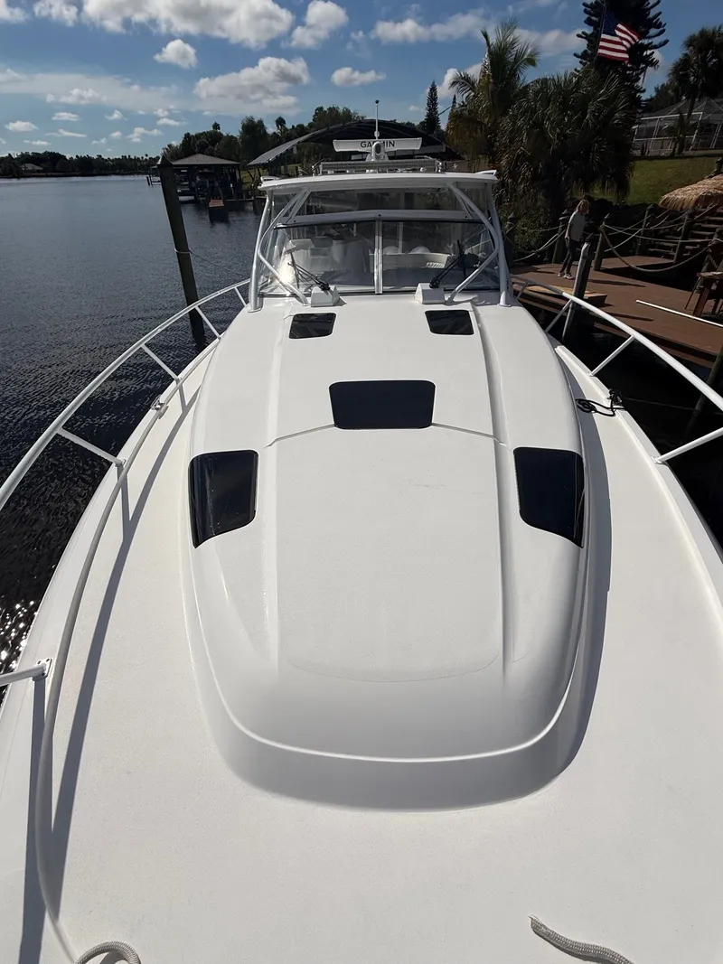 Slide: The Image of Intrepid 475 SPORT YACHT 2019 - 10