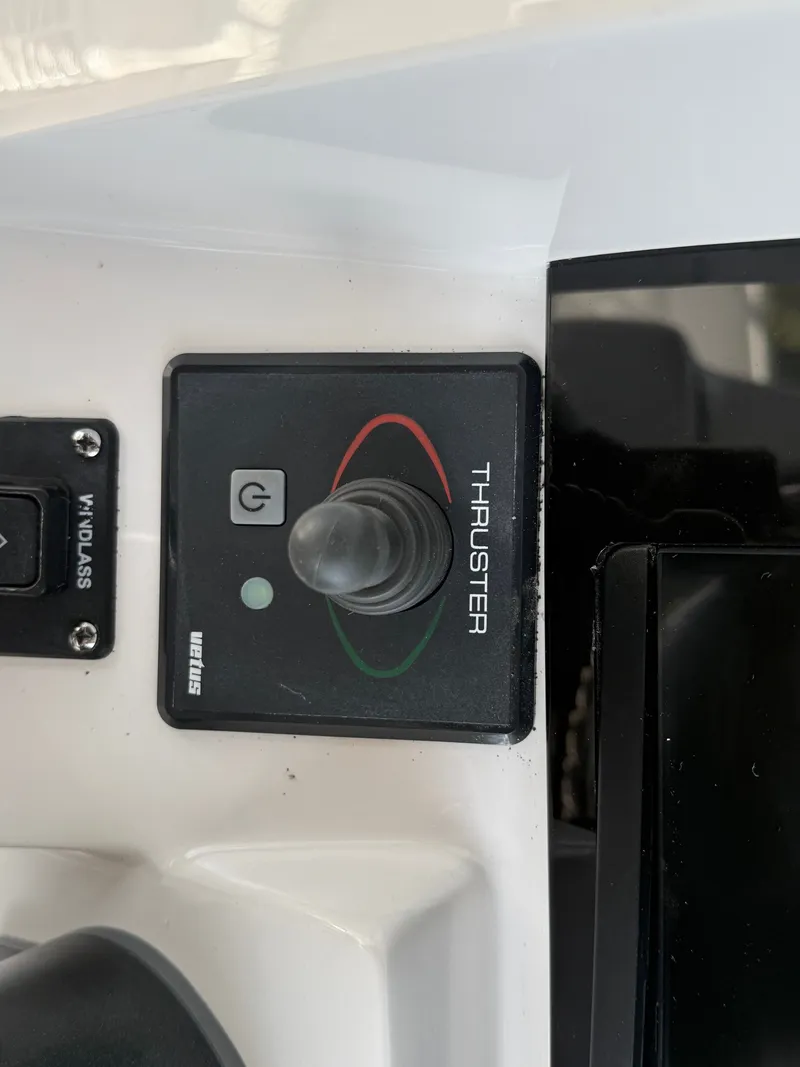 Slide: The Image of Intrepid 475 SPORT YACHT 2019 - 25