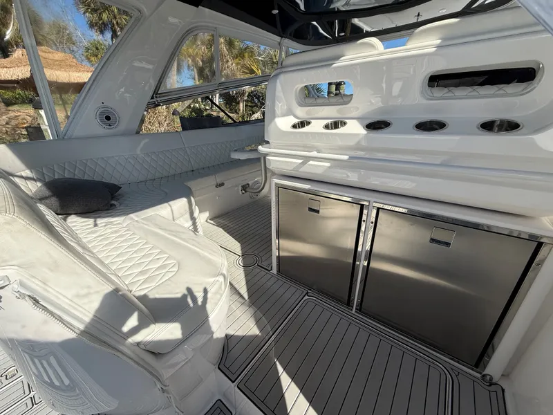 Slide: The Image of Intrepid 475 SPORT YACHT 2019 - 31