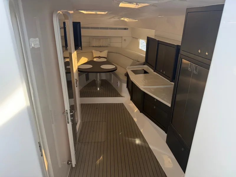 Slide: The Image of Intrepid 475 SPORT YACHT 2019 - 33