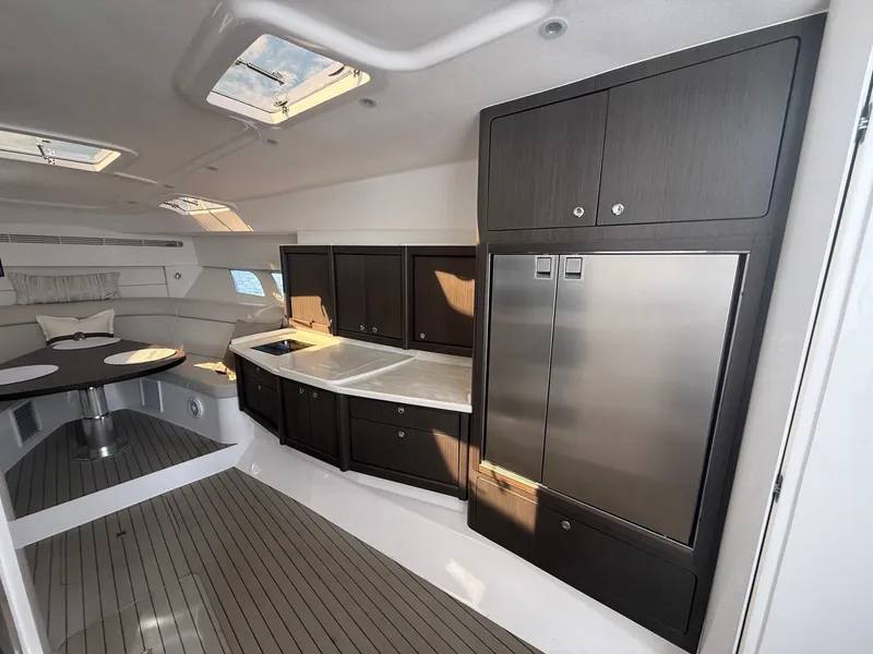 Slide: The Image of Intrepid 475 SPORT YACHT 2019 - 44