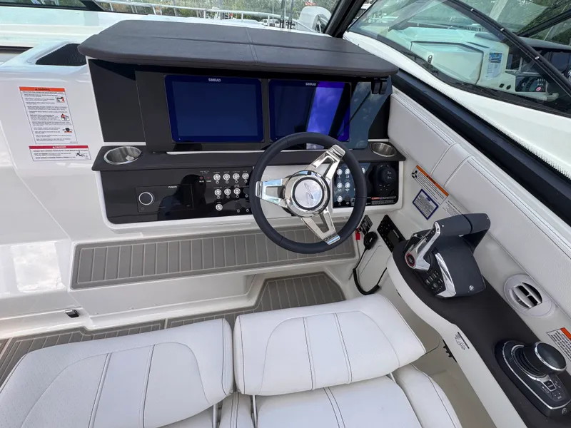 Slide: The Image of Sea Ray Sundancer 320 Outboard 2026 - 16