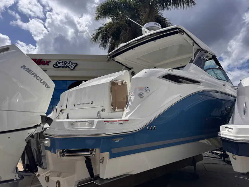 Slide: The Image of Sea Ray Sundancer 320 Outboard 2026 - 3