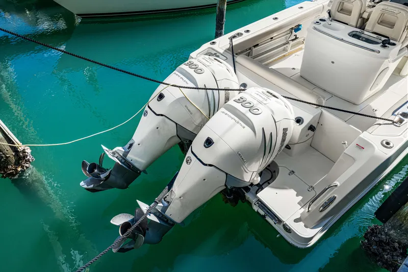 Slide: The Image of Boston Whaler 280 OUTRAGE 2017 - 14