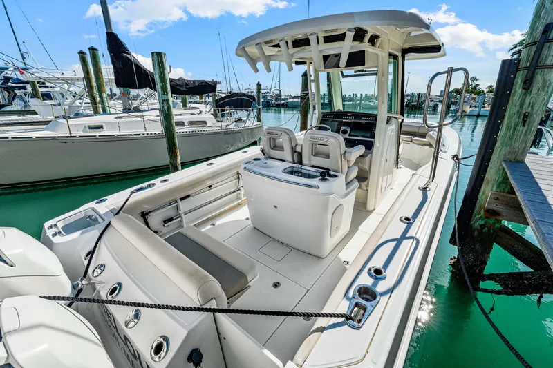 Slide: The Image of Boston Whaler 280 OUTRAGE 2017 - 16
