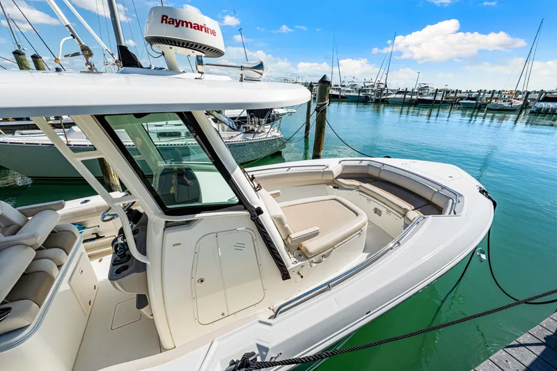 Slide: The Image of Boston Whaler 280 OUTRAGE 2017 - 19