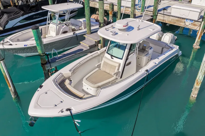 Slide: The Image of Boston Whaler 280 OUTRAGE 2017 - 2