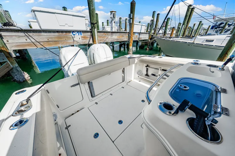 Slide: The Image of Boston Whaler 280 OUTRAGE 2017 - 26