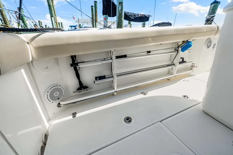 Slide: The Image of Boston Whaler 280 OUTRAGE 2017 - 32