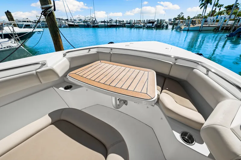 Slide: The Image of Boston Whaler 280 OUTRAGE 2017 - 44