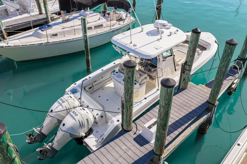 Slide: The Image of Boston Whaler 280 OUTRAGE 2017 - 9