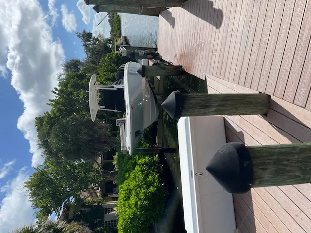 Slide: The Image of Boston Whaler 27 DA 2014 - 2