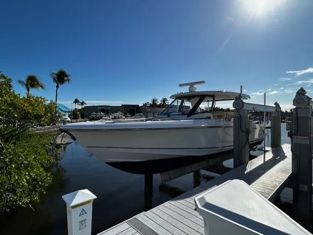 The Image of Boston Whaler 350 EX 2021 - 0