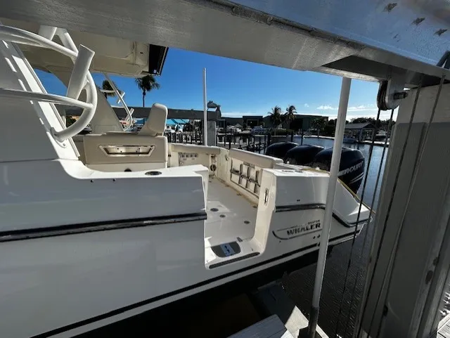 Slide: The Image of Boston Whaler 350 EX 2021 - 35