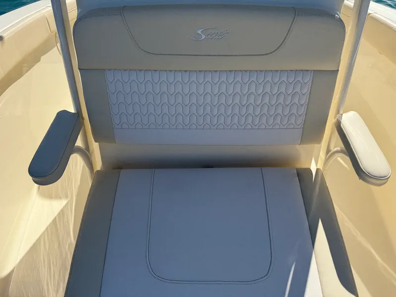 Slide: The Image of Scout 220 XSF 2026 - 11